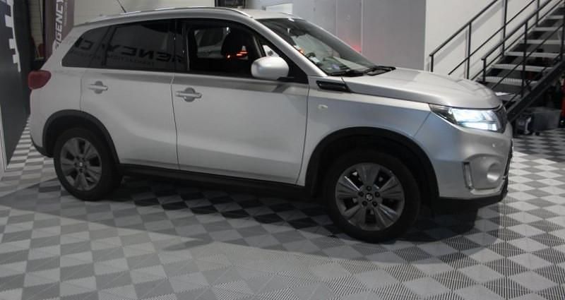Occasion Suzuki Vitara 129 ch (94 kW) 2021 Gris SUV