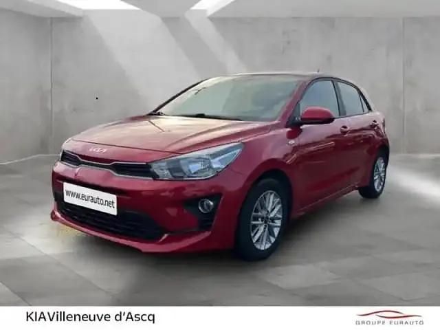 Rouge grenadine métallisé Occasion 2021 Kia Rio Active Berline | 13 490 € (Prix juste) - Image 1/4