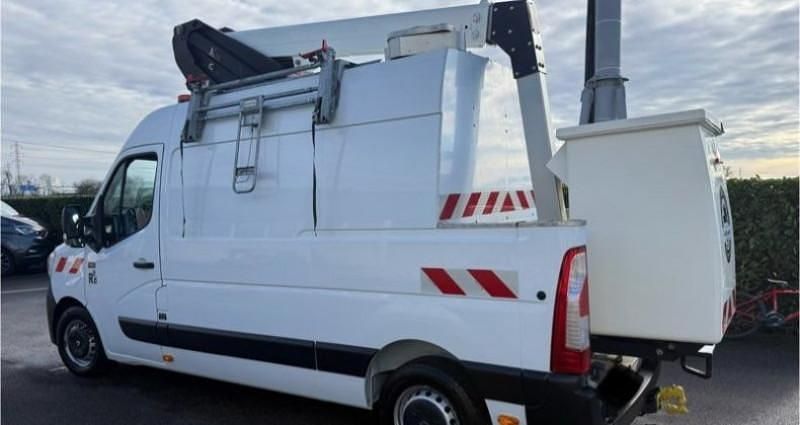 Occasion Renault Master 145 ch (106 kW) 2021 Monospace