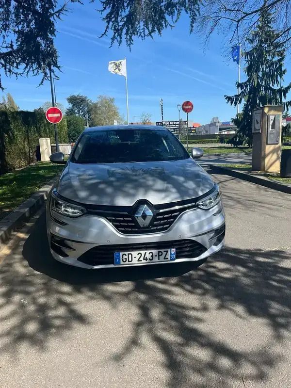 Utilisé 2021 Renault Mégane IV Intens Berline | 16 500 € (Prix juste) - Image 1/4