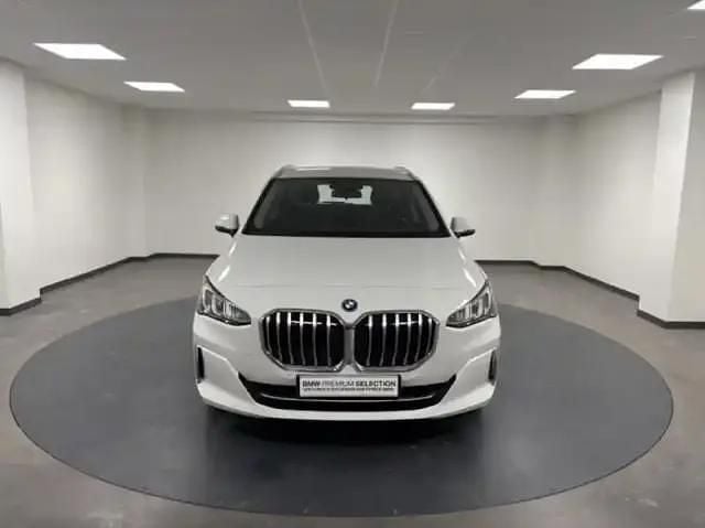 Alpinweiss Utilisé 2022 BMW 225 Active Tourer Luxury Line Monospace | 30 900 € (Super prix) - Image 1/4