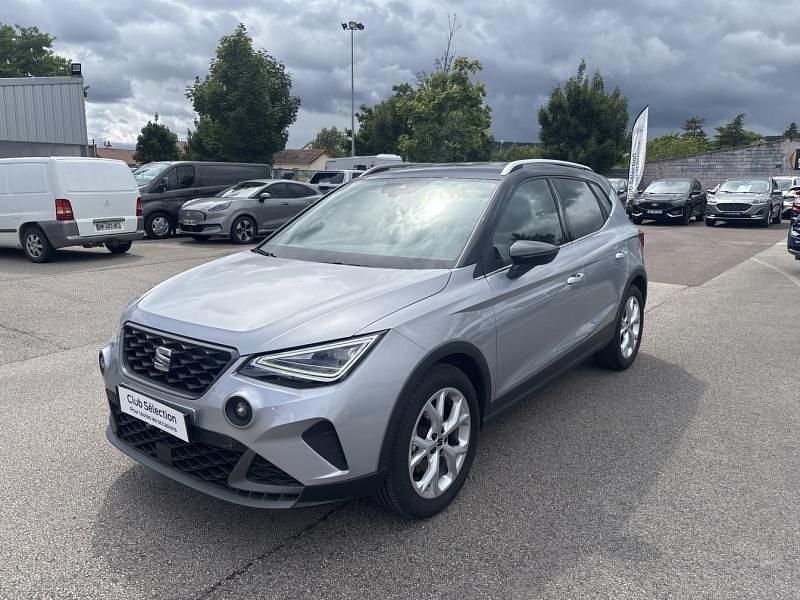 Gris urbain mã©tal/toit noir minuit Utilisé 2024 Seat Arona FR SUV | 18 499 € (Prix juste) - Image 1/4