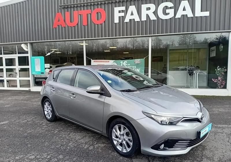 Gris Occasion 2015 Toyota Auris Business Edition Berline | 13 980 € - Image 1/4