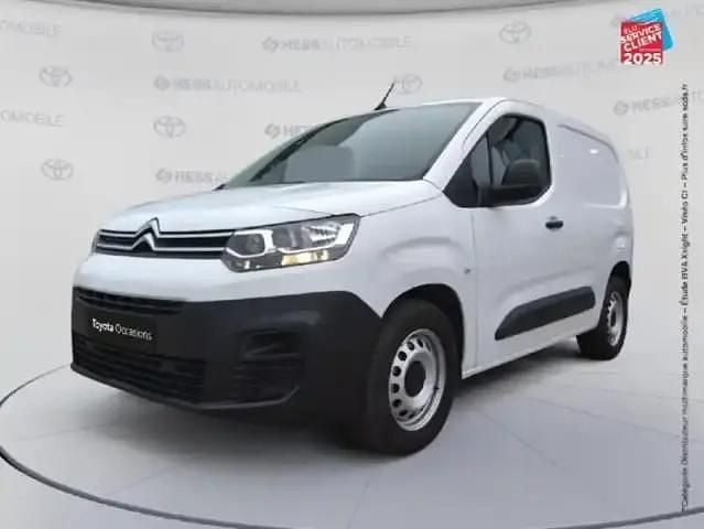 Jaune la poste Occasion 2024 Citroën Berlingo Monospace | 20 499 € (Prix juste) - Image 1/4
