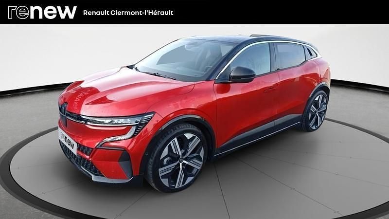 Rouge Utilisé 2024 Renault Mégane Iconic Berline | 30 499 € (Prix juste) - Image 1/4