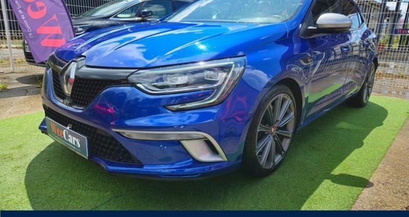 Utilisé 2018 Renault Mégane GT Bose Edition Coupé | 20 990 € - Image 1/4