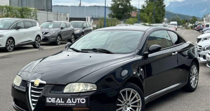 Occasion 2004 Alfa Romeo GT Distinctive Coupé | 2 490 € - Image 1/4