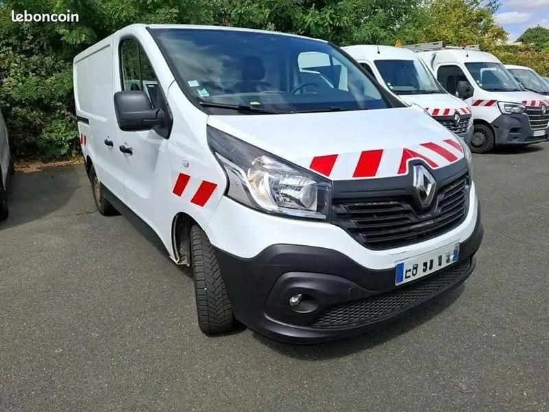 Blanc Utilisé 2017 Renault Trafic Van | 12 990 € (Prix juste) - Image 1/4