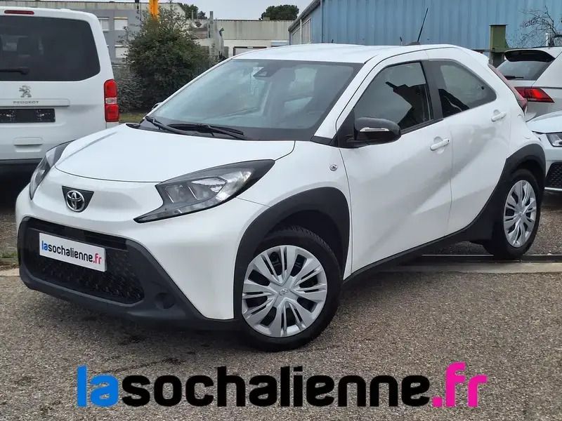 Blanc Utilisé 2022 Toyota Aygo Citadine | 12 990 € (Prix juste) - Image 1/4