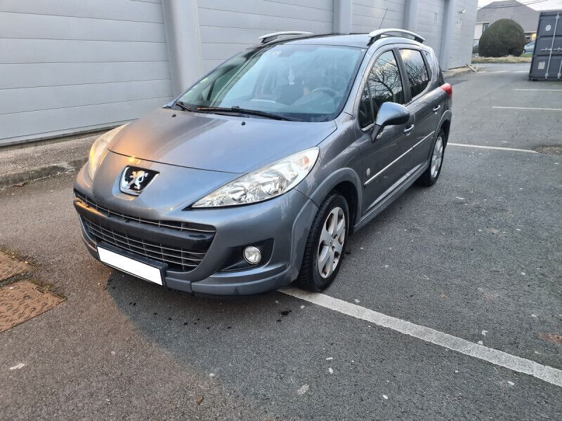 Utilisé 2011 Peugeot 207 Outdoor Outdoor Break | 6 490 € - Image 1/3
