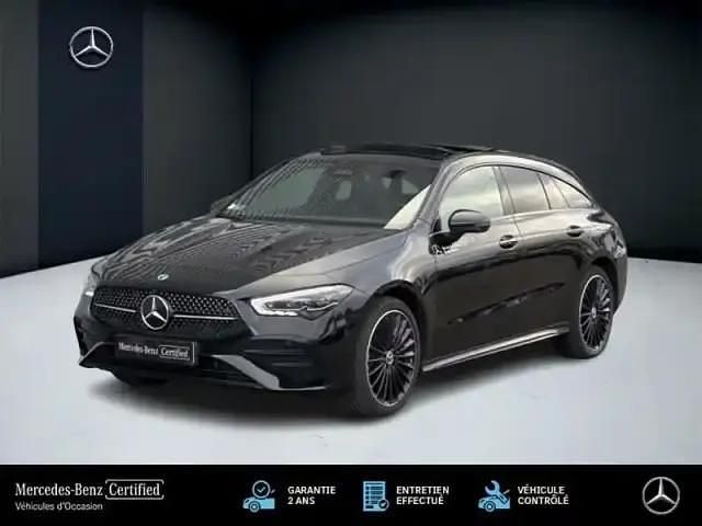 Noir Utilisé 2024 Mercedes CLA250e AMG line Berline | 44 900 € - Image 1/4