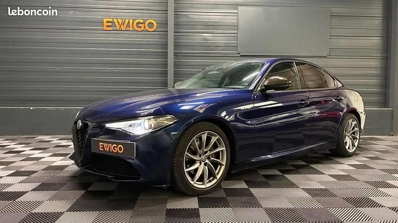 Bleu Occasion 2016 Alfa Romeo Giulia Business Berline | 17 489 € (Bon prix) - Image 1/4