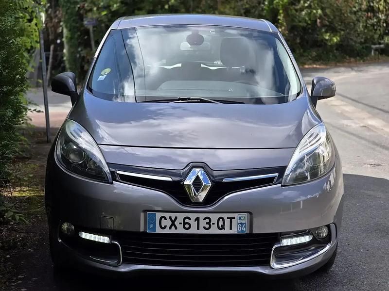 Utilisé 2013 Renault Scénic III Life Monospace | 6 450 € (Prix juste) - Image 1/4