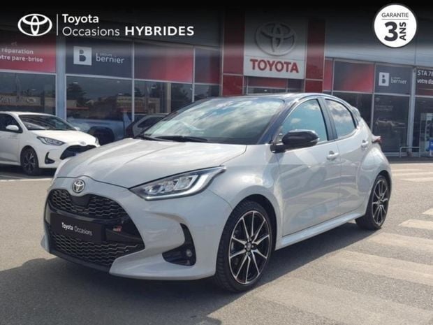 Noir Utilisé 2023 Toyota Yaris Hybrid Sport | 22 000 € (Bon prix) - Image 1/4