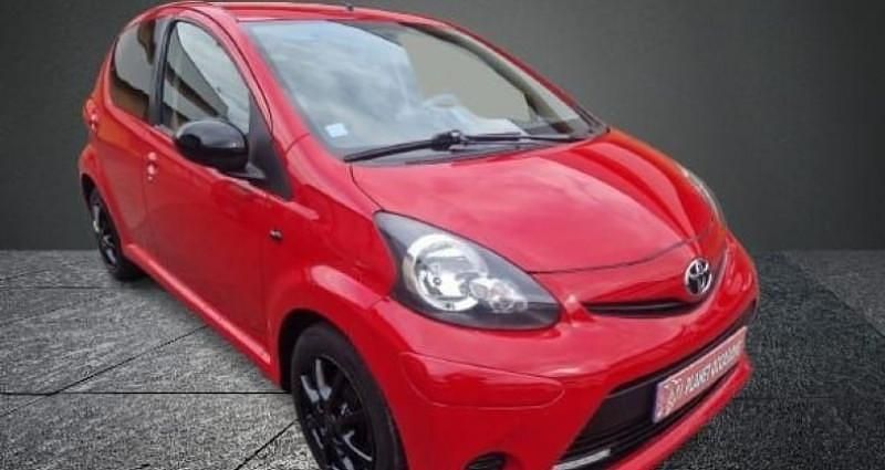 Occasion Toyota Aygo 76 ch (55 kW) 2013 Rouge Citadine
