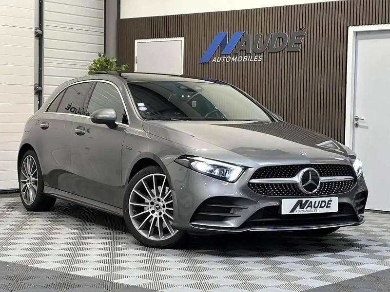 Gris Utilisé 2020 Mercedes A250 AMG Berline | 32 990 € - Image 1/4