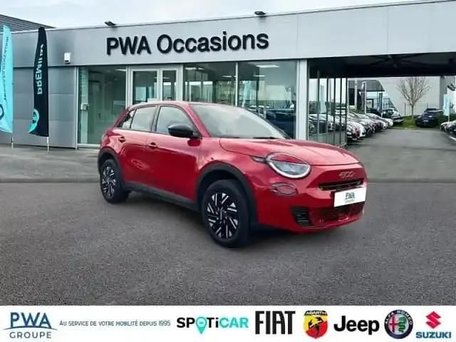 Nouvelle Fiat 600 Pop 2025 Rouge SUV