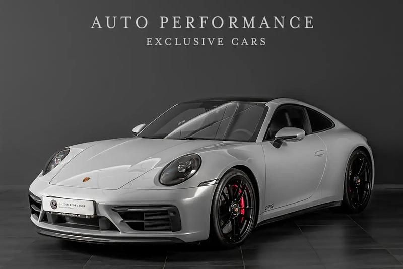 Gris Utilisé 2023 Porsche 911 Carrera 4 GTS Coupé | 197 990 € - Image 1/4