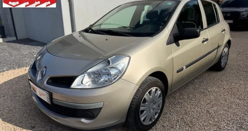 Occasion Renault Clio II 76 ch (55 kW) 2007 Jaune Citadine