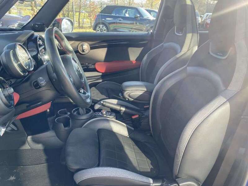Occasion Mini John Cooper Works 234 ch (172 kW) 2019 Starlight blue Citadine
