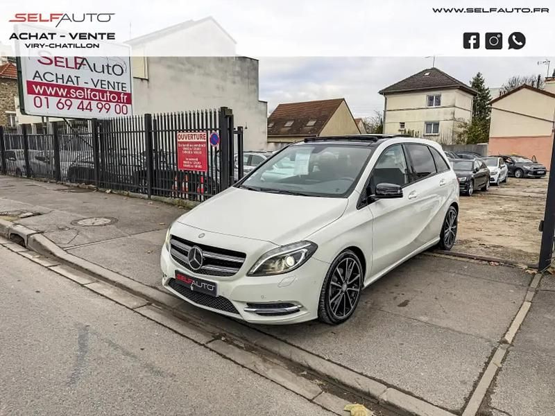 Blanc Occasion 2013 Mercedes B180 Monospace | 11 400 € (Prix cher) - Image 1/4