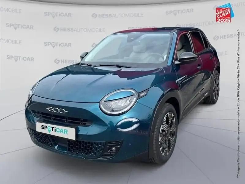Bleu Utilisé 2024 Fiat 600 La Prima SUV | 26 999 € (Prix assez cher) - Image 1/4