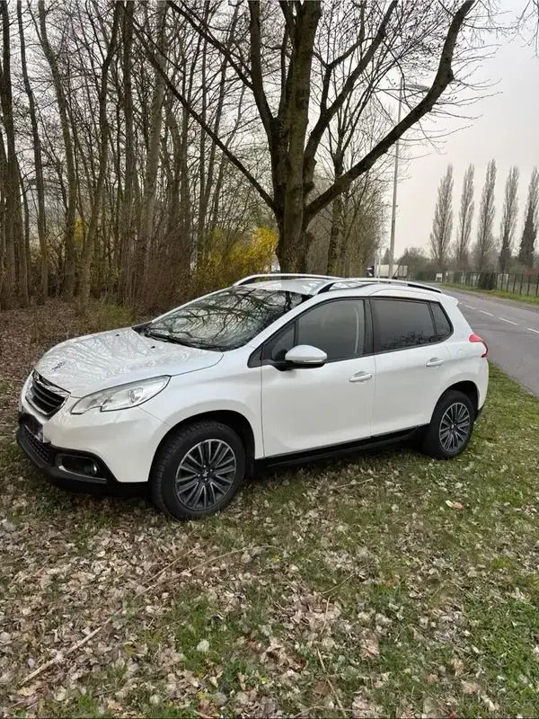 Utilisé 2015 Peugeot 2008 Style SUV | 7 950 € (Prix cher) - Image 1/4