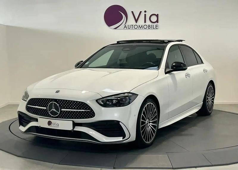 Blanc Utilisé 2021 Mercedes 220 AMG line Berline | 36 990 € (Prix juste) - Image 1/4