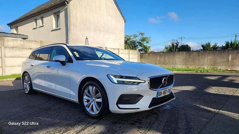 Occasion 2018 Volvo V60 Momentum Break | 14 000 € (Prix cher) - Image 1/4