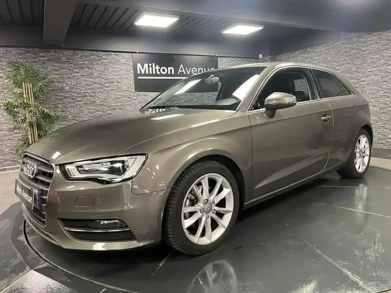 Brun Utilisé 2013 Audi A3 Ambition Coupé | 15 990 € (Prix assez cher) - Image 1/4