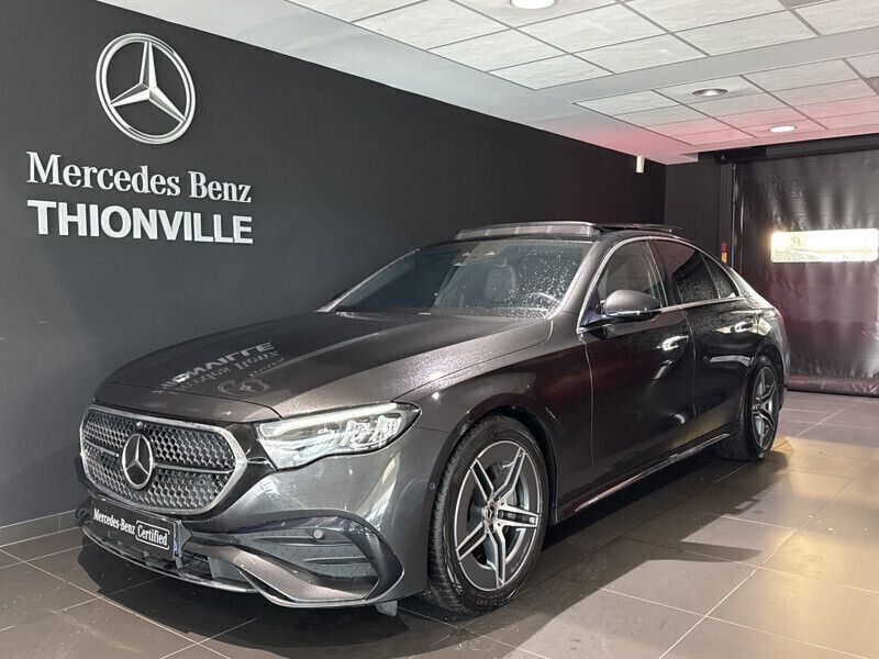 Gris Utilisé 2023 Mercedes E220 AMG line Berline | 57 990 € (Prix cher) - Image 1/4