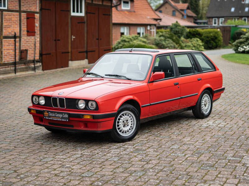 Rouge Utilisé 1991 BMW 316 Break | 11 900 € - Image 1/4
