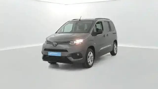 Gris Occasion 2024 Toyota Proace Verso City Break | 22 670 € (Super prix) - Image 1/4