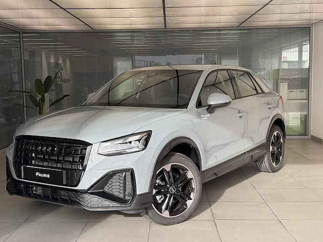Gris flèche nacré Occasion 2025 Audi Q2 S-Line SUV | 44 498 € - Image 1/4