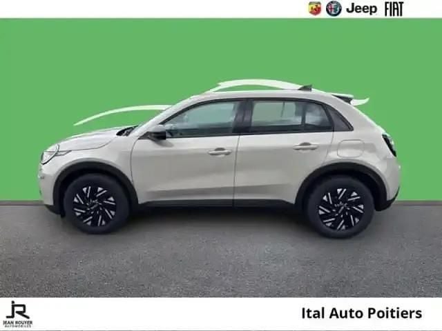 Nouvelle Fiat 600 2025 Sable earth métallisé SUV