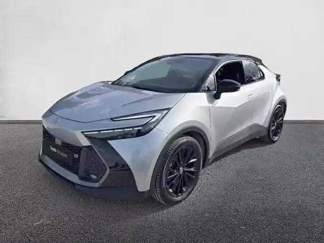 Gris atlas métallisé biton Occasion 2025 Toyota C-HR Sport SUV | 39 790 € - Image 1/4