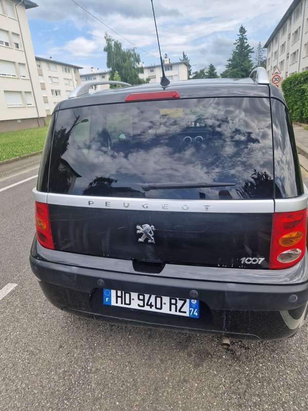 Image 3/4