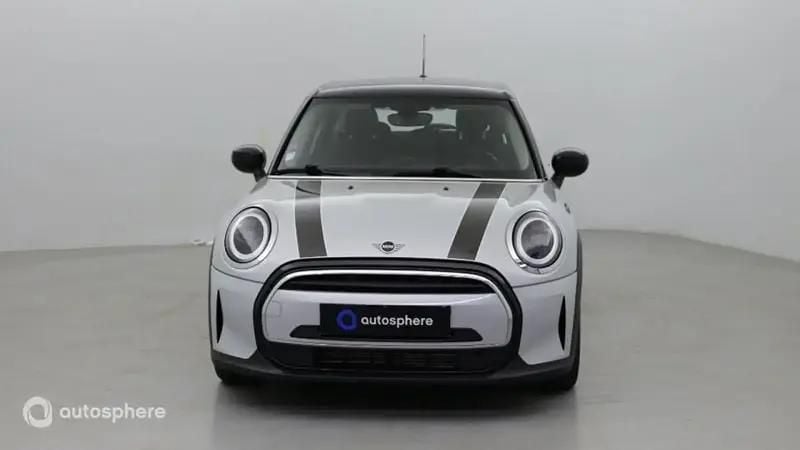 Image 2/4