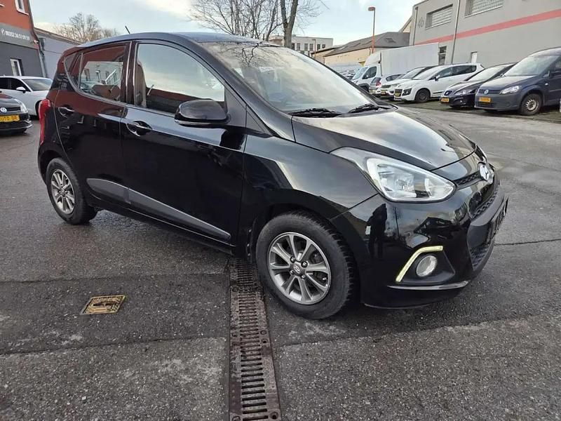 Noir Occasion 2014 Hyundai i10 Citadine | 6 590 € - Image 1/4