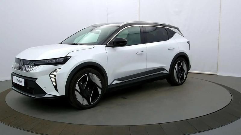 Blanc Utilisé 2024 Renault Renault Scenic E-Tech Iconic SUV | 39 499 € - Image 1/4