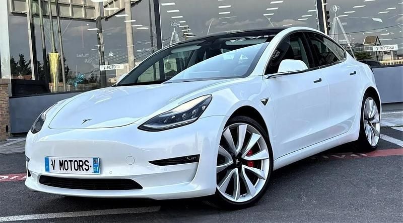 Blanc Utilisé 2019 Tesla Model 3 Performance Berline | 28 990 € (Prix juste) - Image 1/4