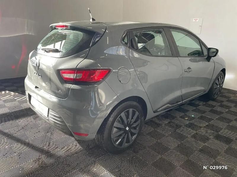 Occasion Renault Clio IV Zen 2018 Gris Citadine