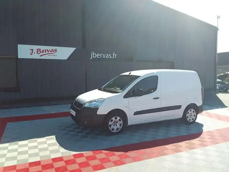 Blanc Utilisé 2016 Peugeot Partner Premium Monospace | 10 590 € (Prix assez cher) - Image 1/4