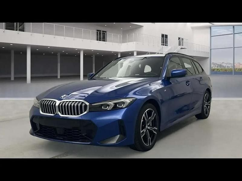 Bleu Utilisé 2024 BMW 330 M Sport Break | 39 579 € - Image 1/2