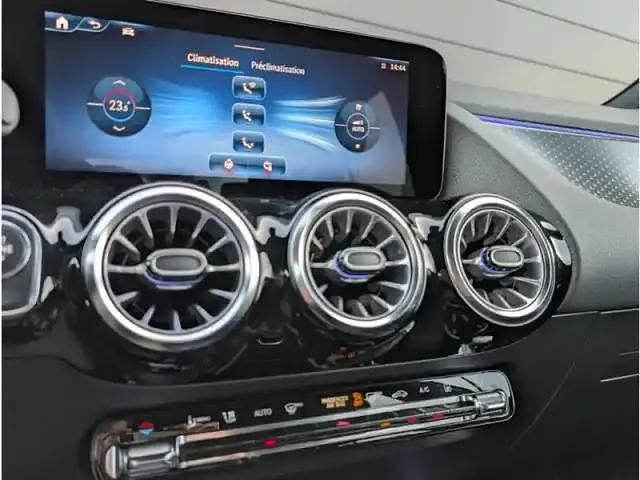 Occasion Mercedes GLA250 15 ch (11 kW) 2023 Blanc polaire non métallisé SUV