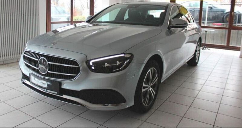 Utilisé 2021 Mercedes E220 Avantgarde Berline | 39 890 € (Super prix) - Image 1/4