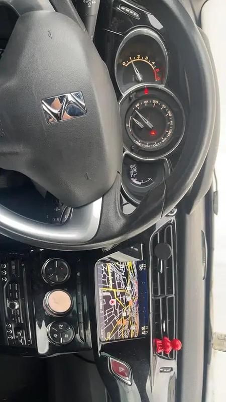 Occasion 2013 Citroën DS3 Berline | 5 000 € (Prix juste) - Image 1/4