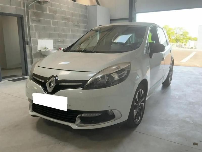 Blanc Utilisé 2016 Renault Scénic III Bose Edition Monospace | 9 990 € (Prix juste) - Image 1/4
