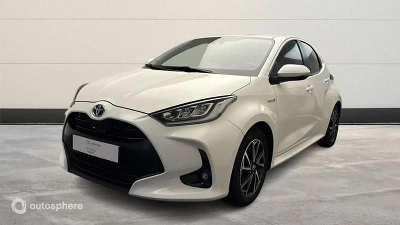 Utilisé 2021 Toyota Yaris Hybrid Design Berline | 18 490 € (Bon prix) - Image 1/4