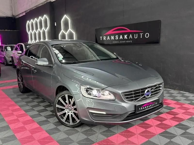 Gris Occasion 2017 Volvo S60 Momentum Berline | 16 990 € - Image 1/4
